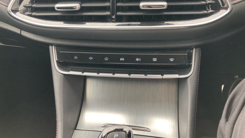 MG HS 1.5 T-GDI Trophy 5dr DCT Petrol Hatchback